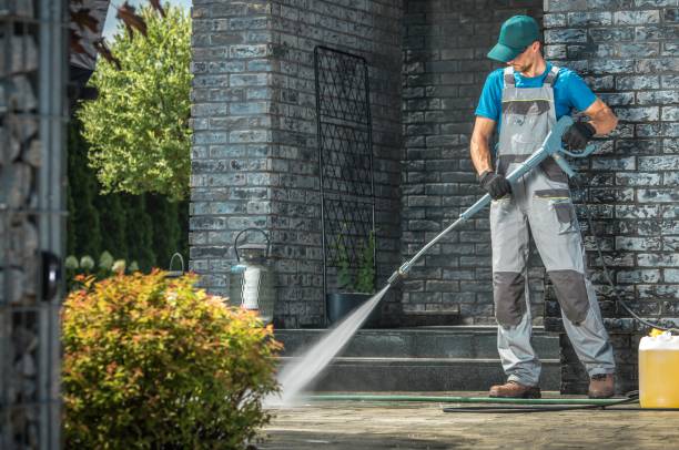 Best Pool Deck Cleaning  in Niagara University, NY